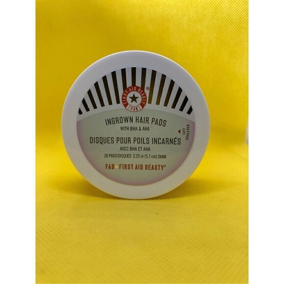 2/$38 First Aid Beauty Ingrown Hair Pads - Picture 2 of 2